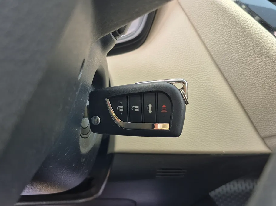 تويوتا كورولا XLI 2023 