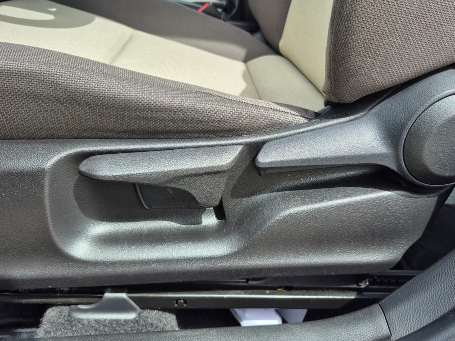 تويوتا كورولا XLI 2023 