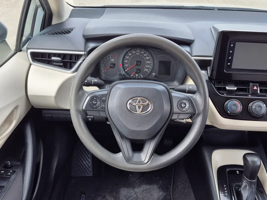 تويوتا كورولا XLI 2023 