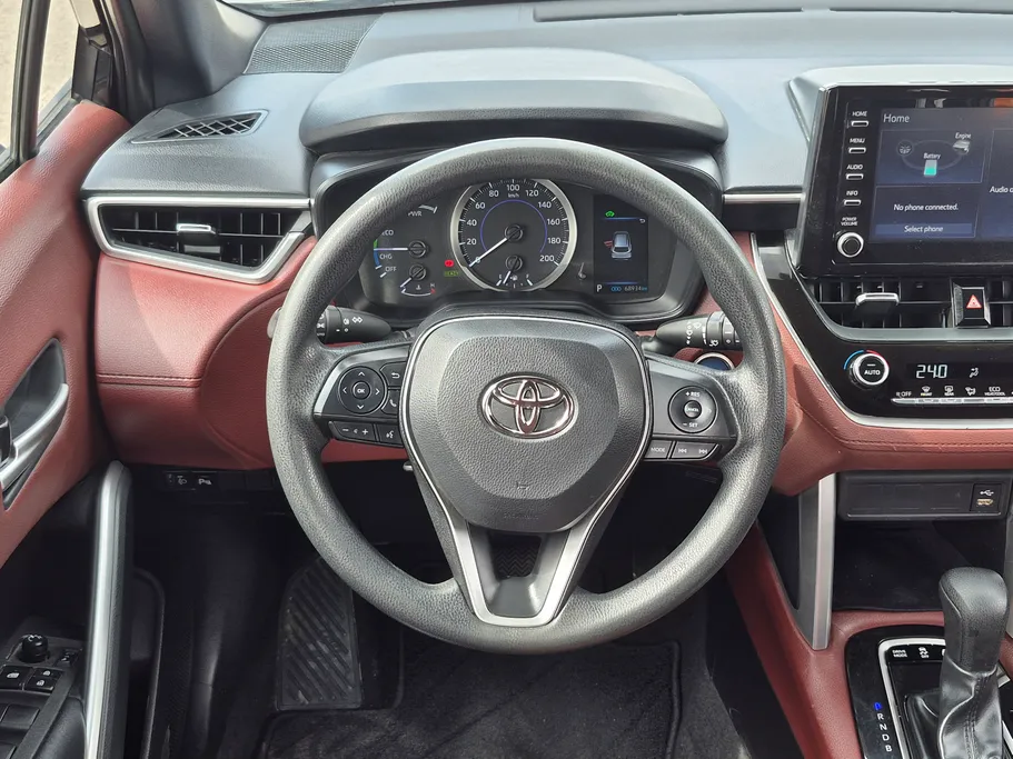 تويوتا كورولا كروس LE HEV 2024 