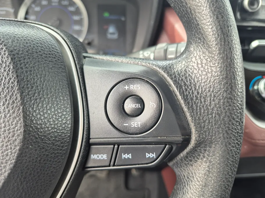 تويوتا كورولا كروس LE HEV 2024 