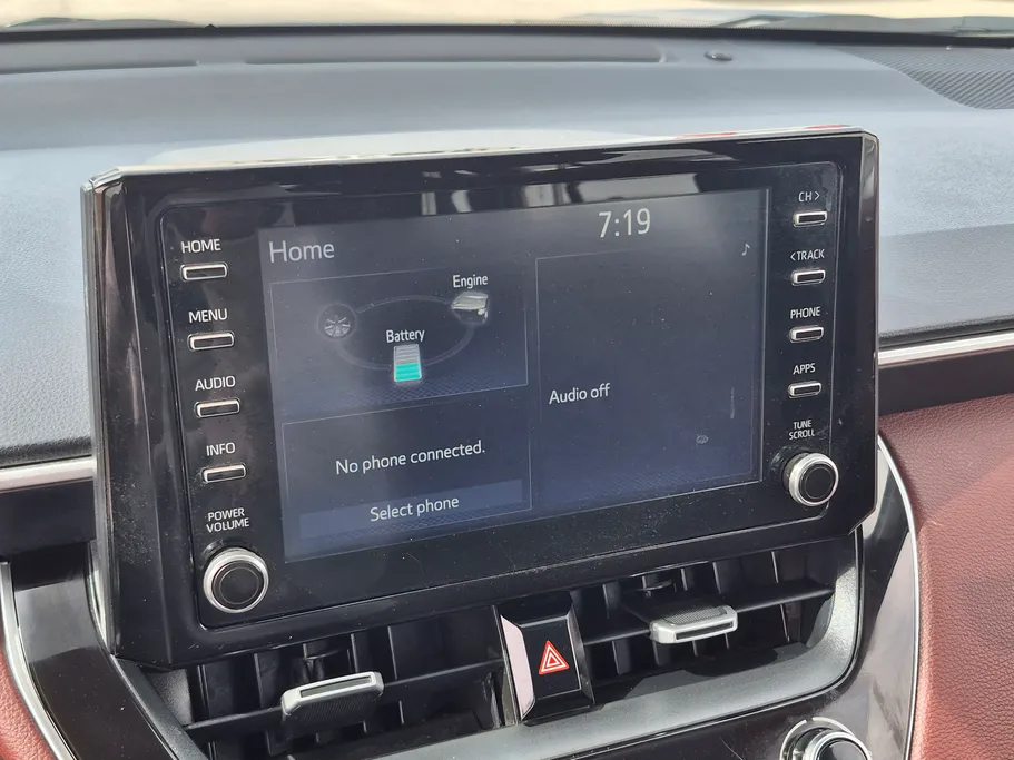 تويوتا كورولا كروس LE HEV 2024 