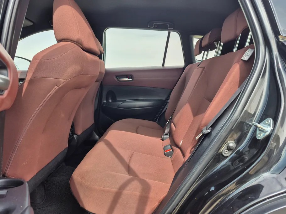 تويوتا كورولا كروس LE HEV 2024 