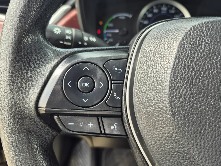 تويوتا كورولا كروس LE HEV 2024 