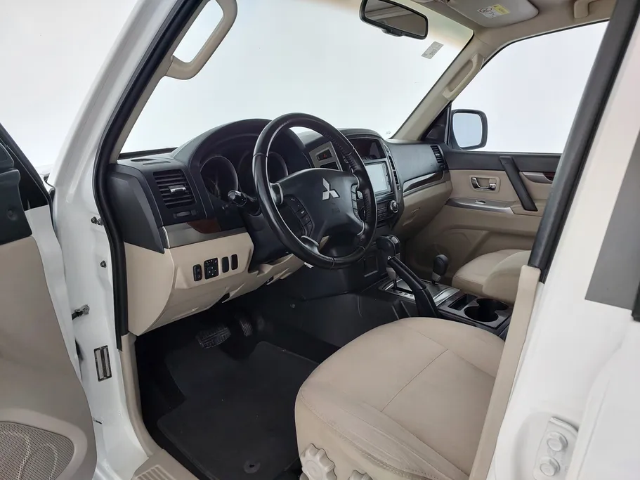 2018 Mitsubishi Pajero GLS 5Doors 