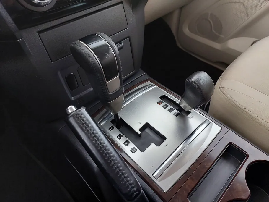 2018 Mitsubishi Pajero GLS 5Doors 