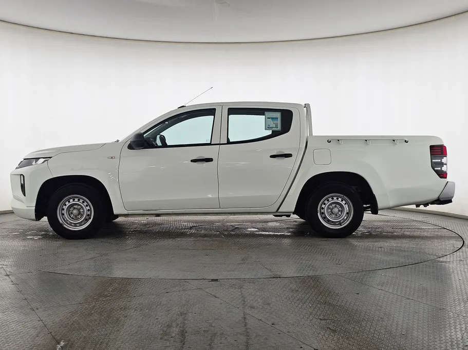 2023 Mitsubishi L200 DC 4x2 