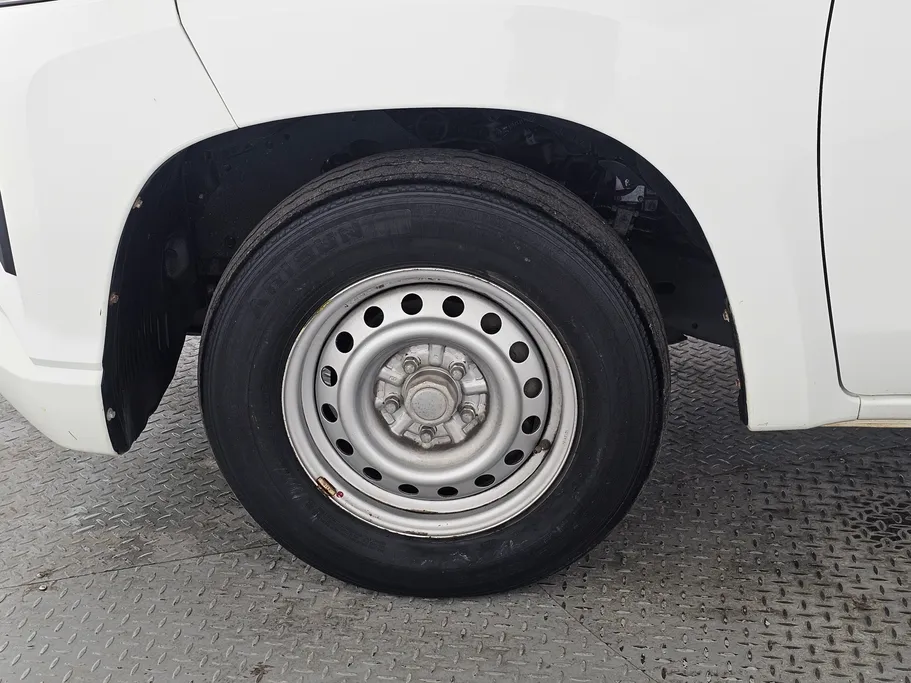 2023 Mitsubishi L200 DC 4x2 