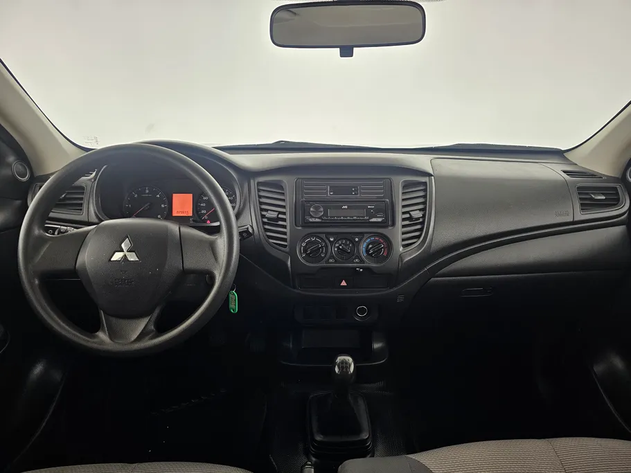 2023 Mitsubishi L200 DC 4x2 