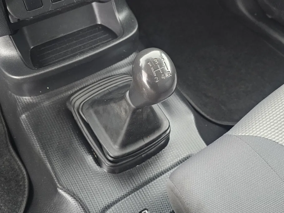 2023 Mitsubishi L200 DC 4x2 