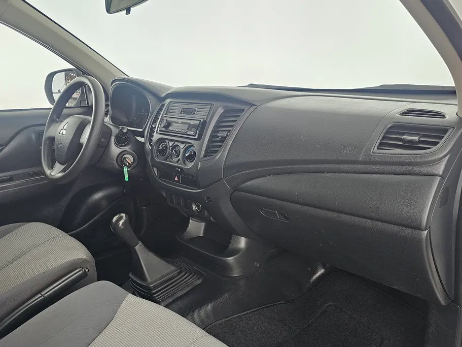 2023 Mitsubishi L200 DC 4x2 