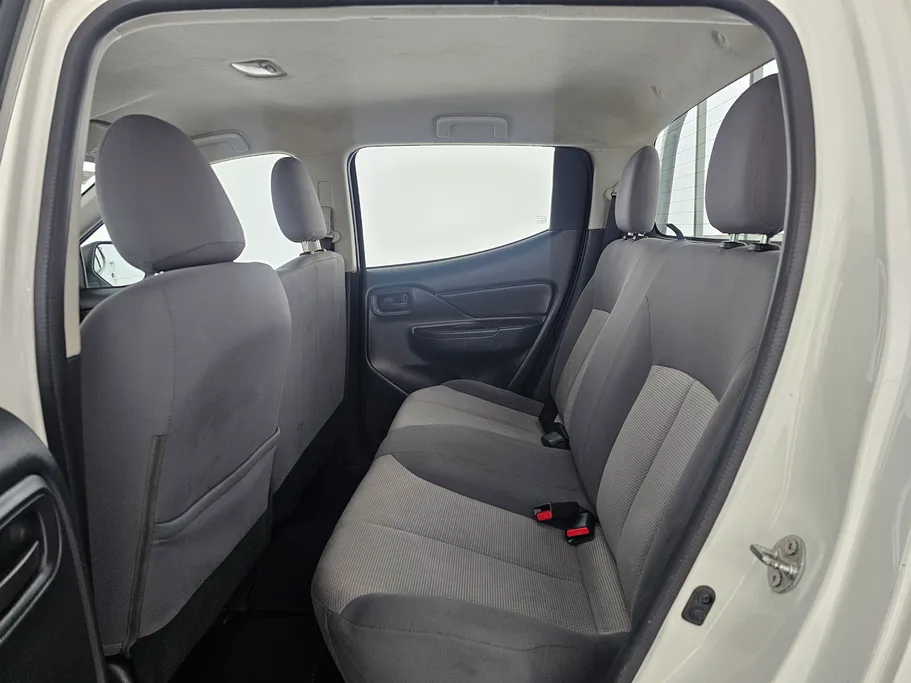 2023 Mitsubishi L200 DC 4x2 