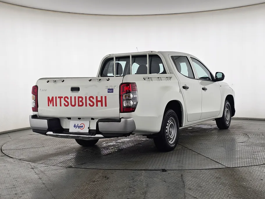 2023 Mitsubishi L200 DC 4x2 