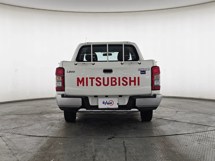2023 Mitsubishi L200 DC 4x2 