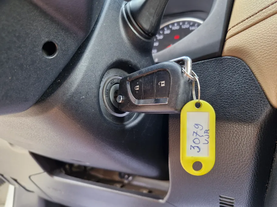 تويوتا راف فور LE 2022 