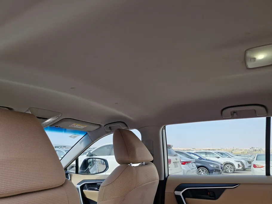 تويوتا راف فور LE 2022 