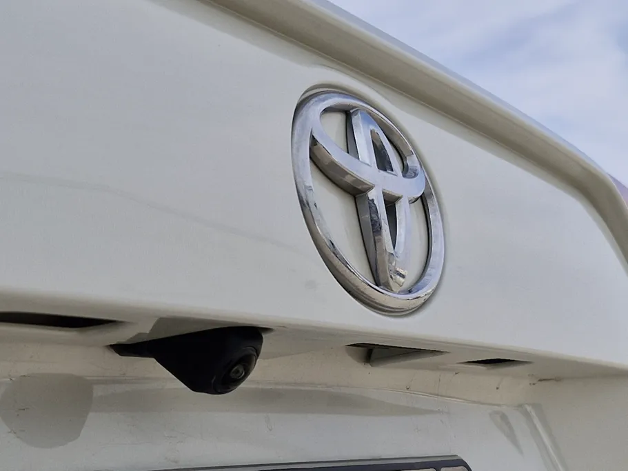 تويوتا راف فور LE 2022 