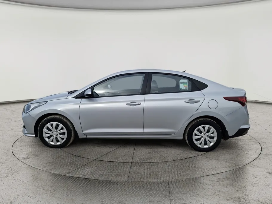 هيونداي اكسنت سمارت 2023 