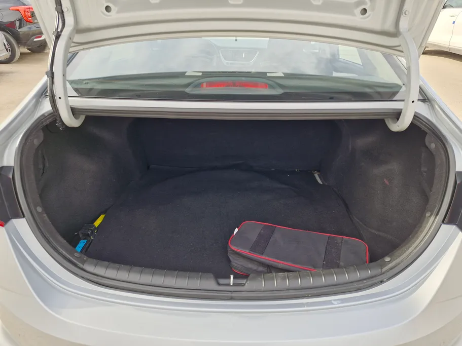 هيونداي اكسنت سمارت 2023 