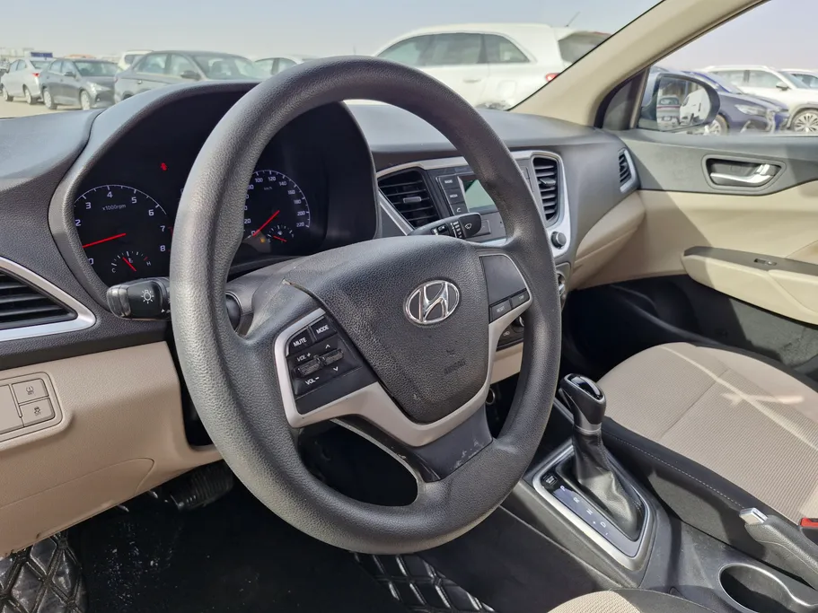 هيونداي اكسنت سمارت 2023 