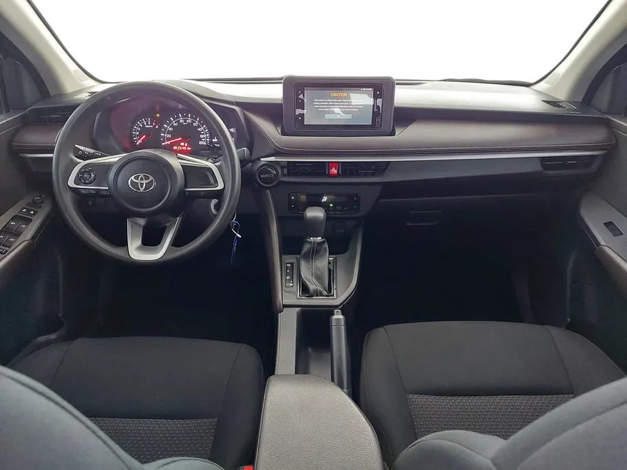 2023 Toyota Yaris  Y 