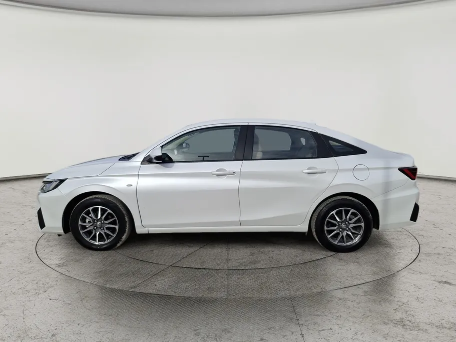 تويوتا يارس Y 2023 