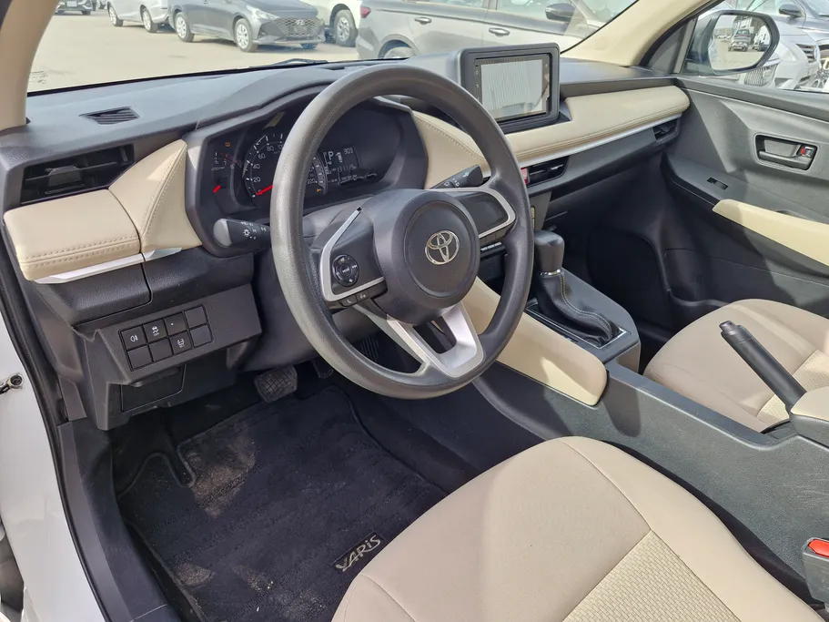 تويوتا يارس Y 2023 