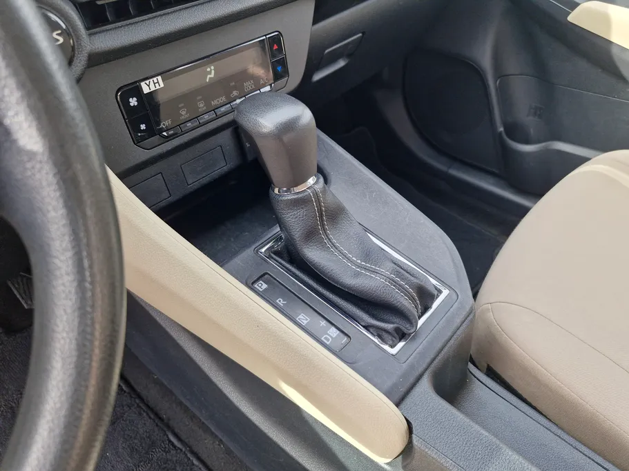 تويوتا يارس Y 2023 