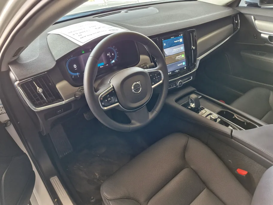 2024 Volvo S90  