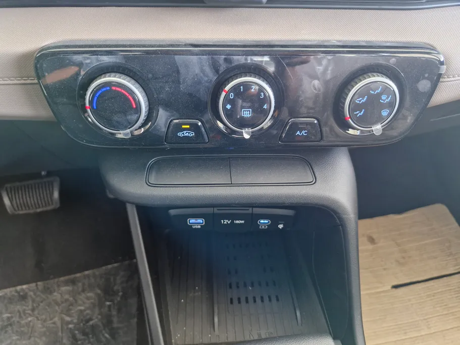 2024 Hyundai Accent Smart 