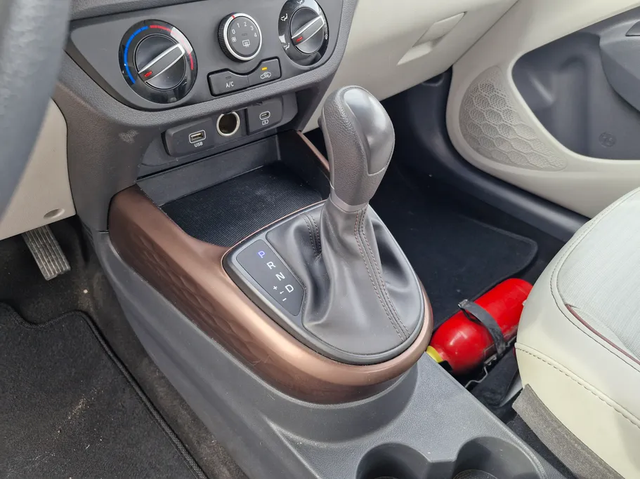 هيونداي Grand i10 فلييت 2024 