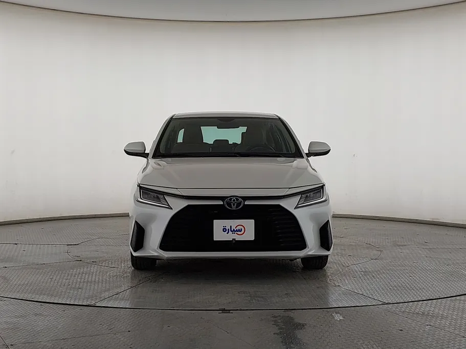 2024 Toyota Yaris  Y 