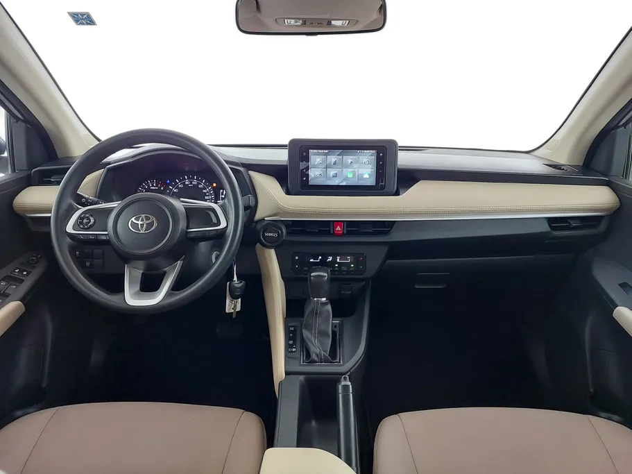 2024 Toyota Yaris  Y 