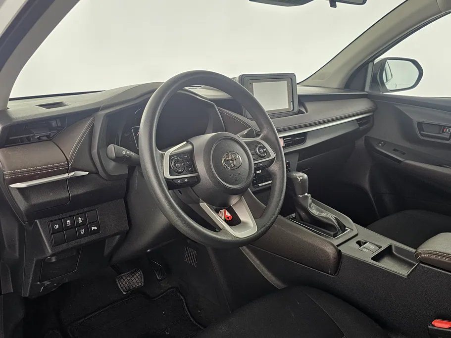 تويوتا يارس Y Plus 2024 