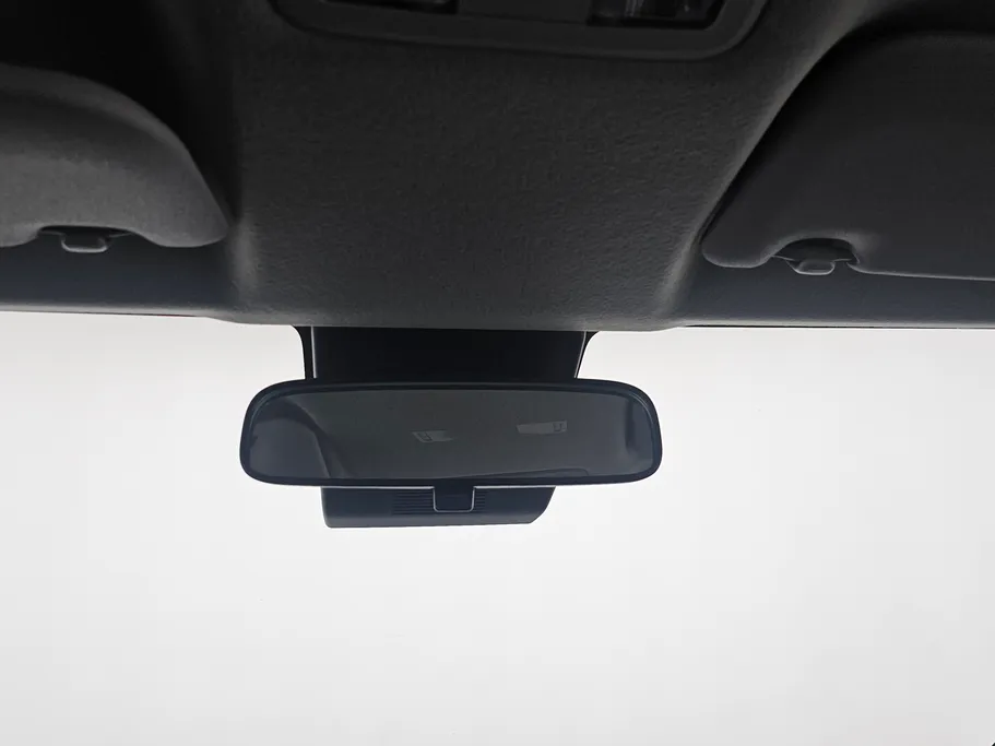 تويوتا يارس Y Plus 2024 