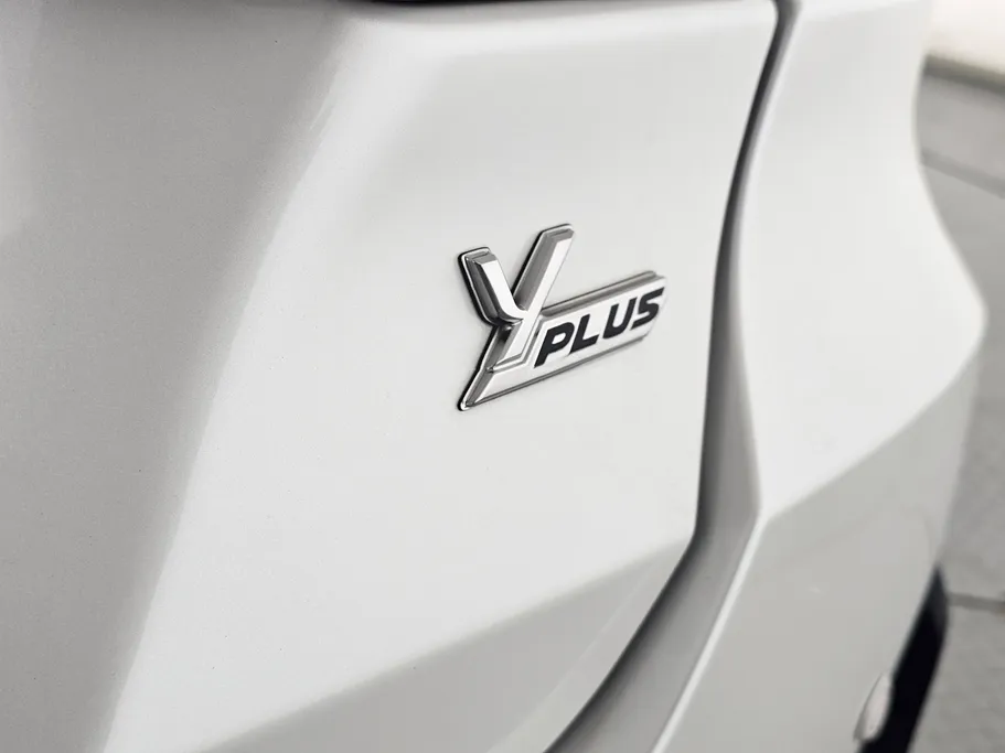 تويوتا يارس Y Plus 2024 