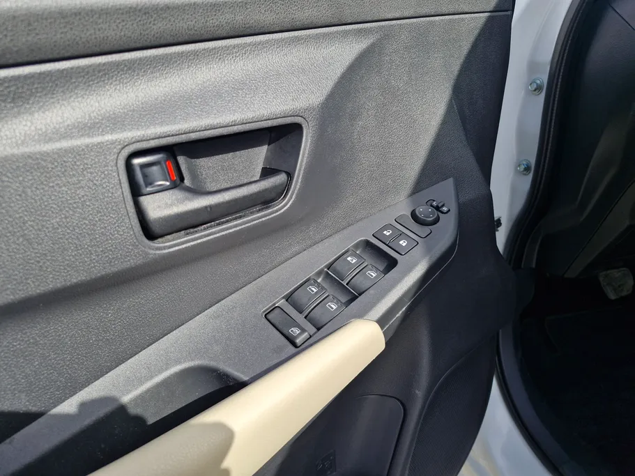 تويوتا يارس Y 2023 