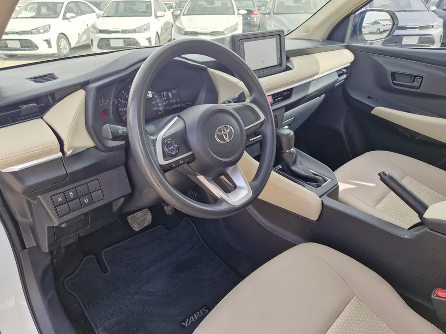 تويوتا يارس Y 2023 