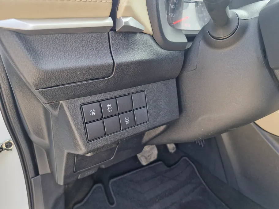 تويوتا يارس Y 2023 