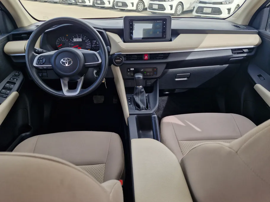 تويوتا يارس Y 2023 