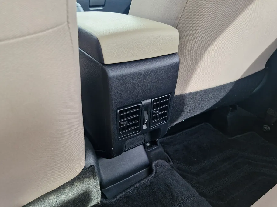 تويوتا يارس Y 2023 