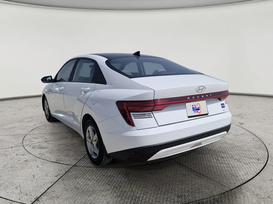 2024 Hyundai Accent Fleet 