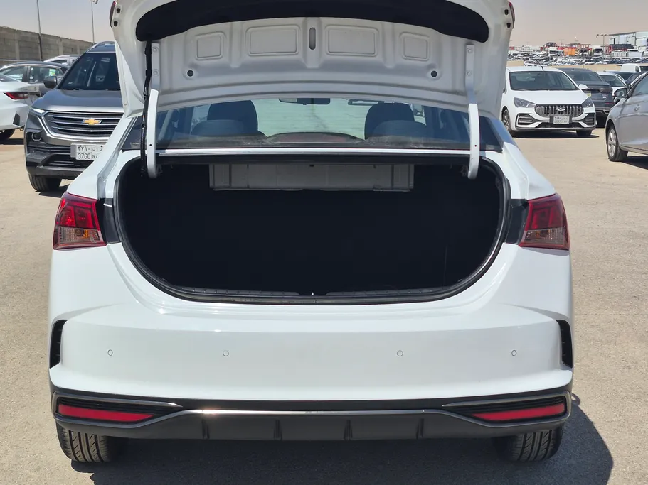 هيونداي اكسنت سمارت 2023 