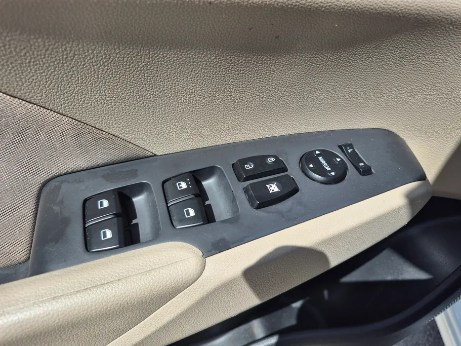 هيونداي اكسنت سمارت 2023 