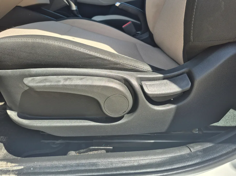 هيونداي اكسنت سمارت 2023 