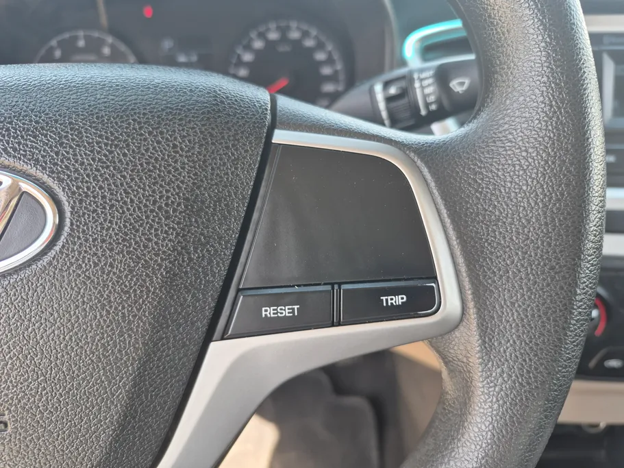 هيونداي اكسنت سمارت 2023 