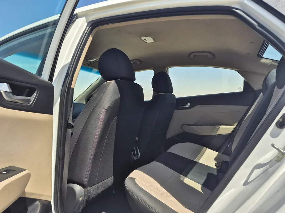 هيونداي اكسنت سمارت 2023 