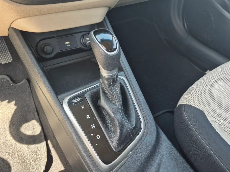 هيونداي اكسنت سمارت 2023 