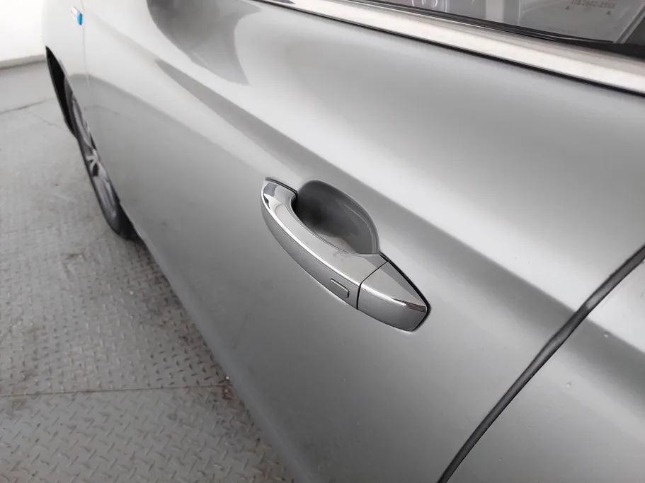 ام جي 5 LUX 2023 