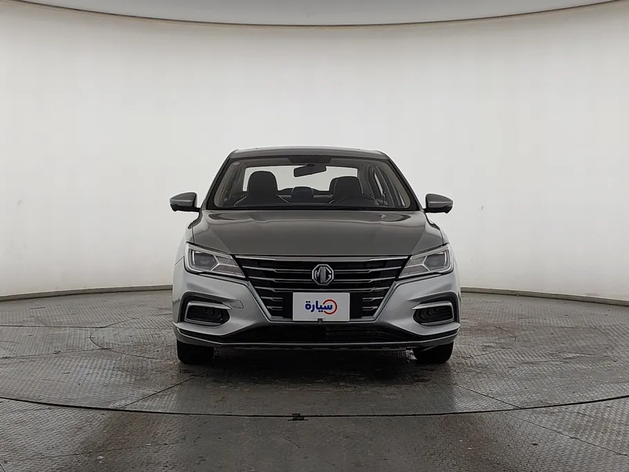 ام جي 5 LUX 2023 